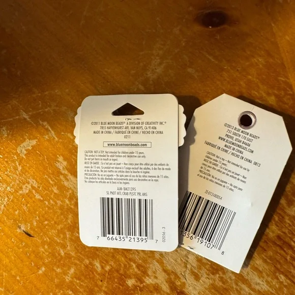 Sea Life Metal Pendant - Silver Crab Design and turtle - fun for making jewelry - Picture 2 of 2